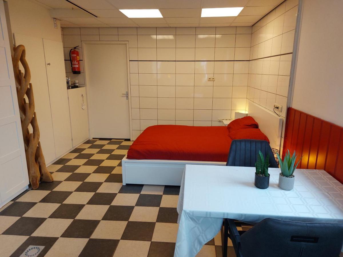 Gasthuys De Peel Bed & Breakfast Ospel ภายนอก รูปภาพ